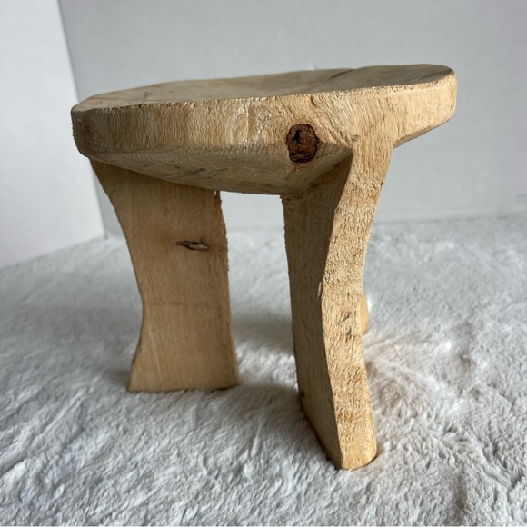 Natural Wooden Stool RUSTIC FOOTED RISER - Picture 7 of 11